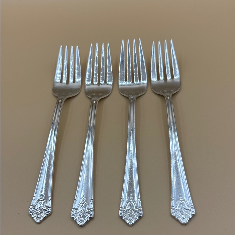 1847 Rogers Bros (IS) Her Majesty - Four Salad/Dessert Forks #3